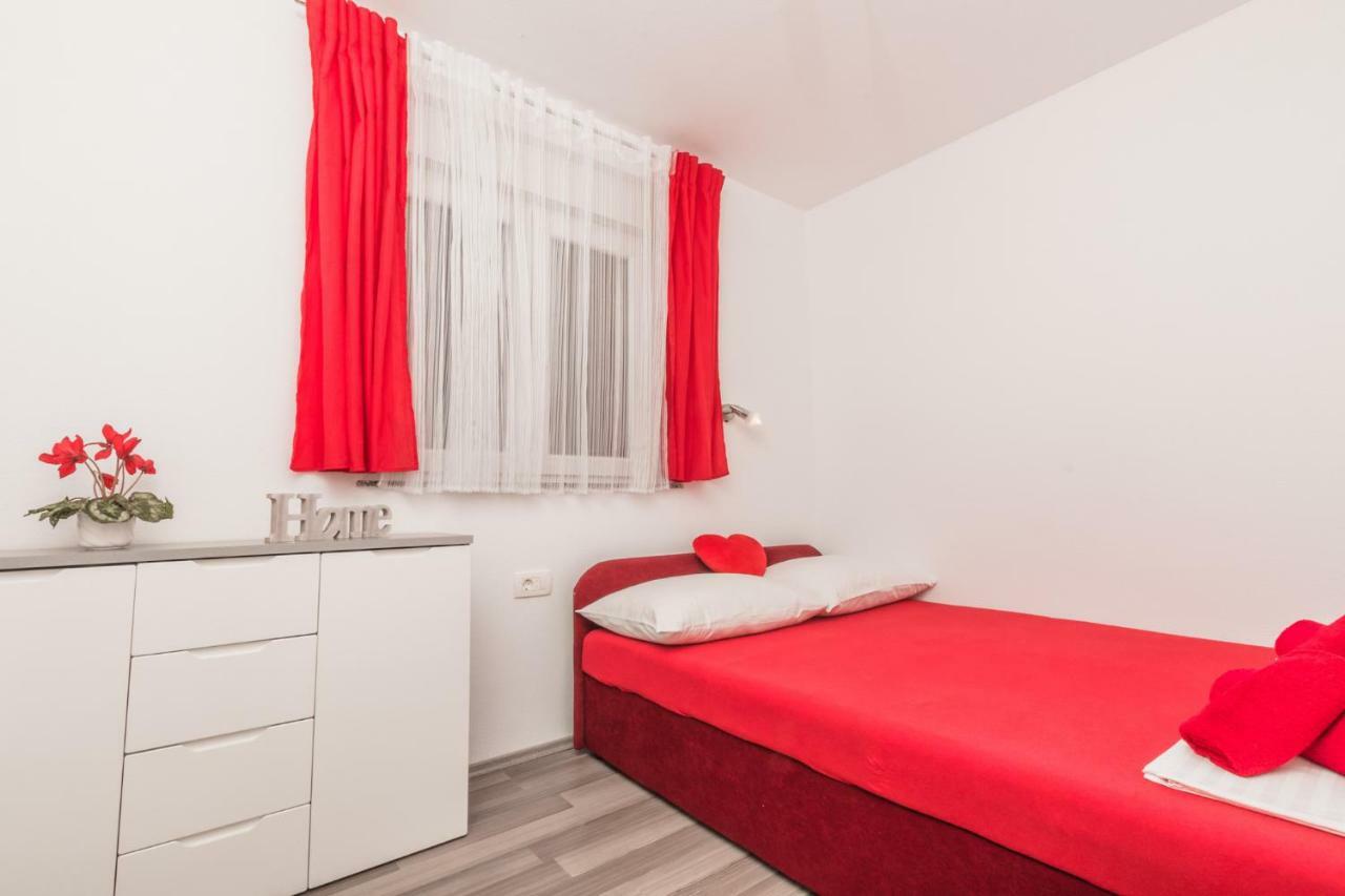 Apartments Karalic Crikvenica Esterno foto
